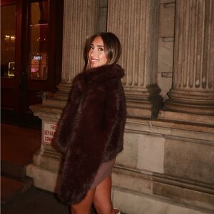 Meet your Posher, Brooke